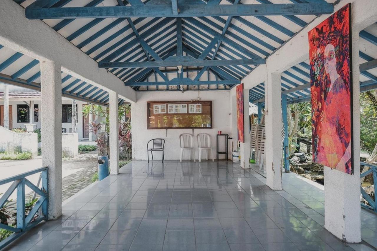 RedDoorz near Pantai Florida Anyer Hotel Serang Buitenkant foto